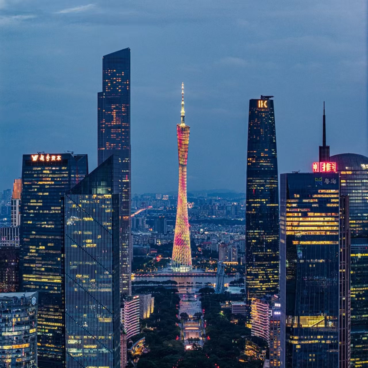 20-Day 19-Night Mountain-Sea Twin Cities & Ancient-Modern China Panoramic Roaming: Guangzhou, Shenzhen, Zhangjiajie, Shanghai, Suzhou, Hangzhou, Xi'an & Beijing
