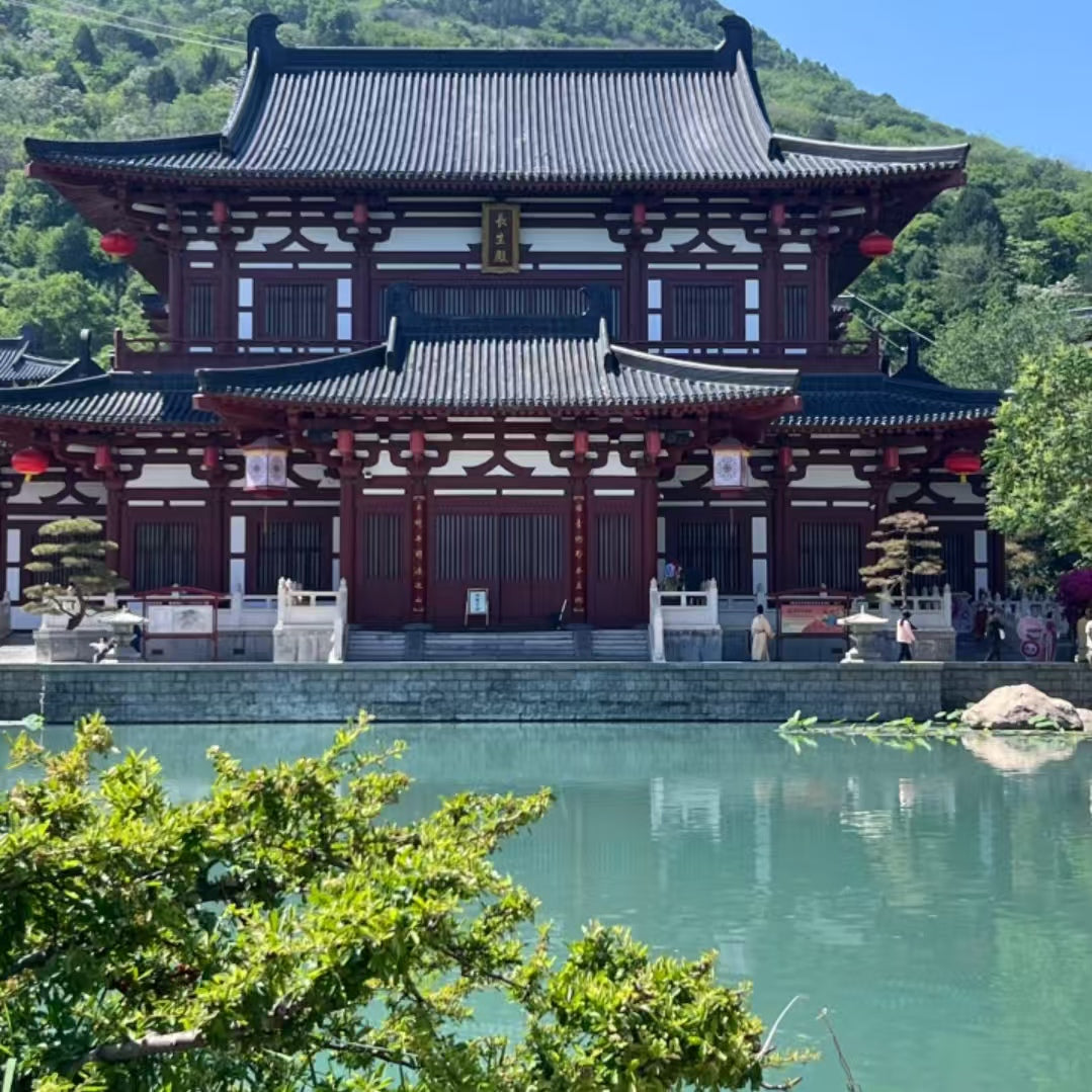 Xi'an 4 Days 3 Nights | Experience China's Prosperous Tang Dynasty Culture! Hanfu Night Tour, Millennial Historical Sites & Ancient-Modern Collision