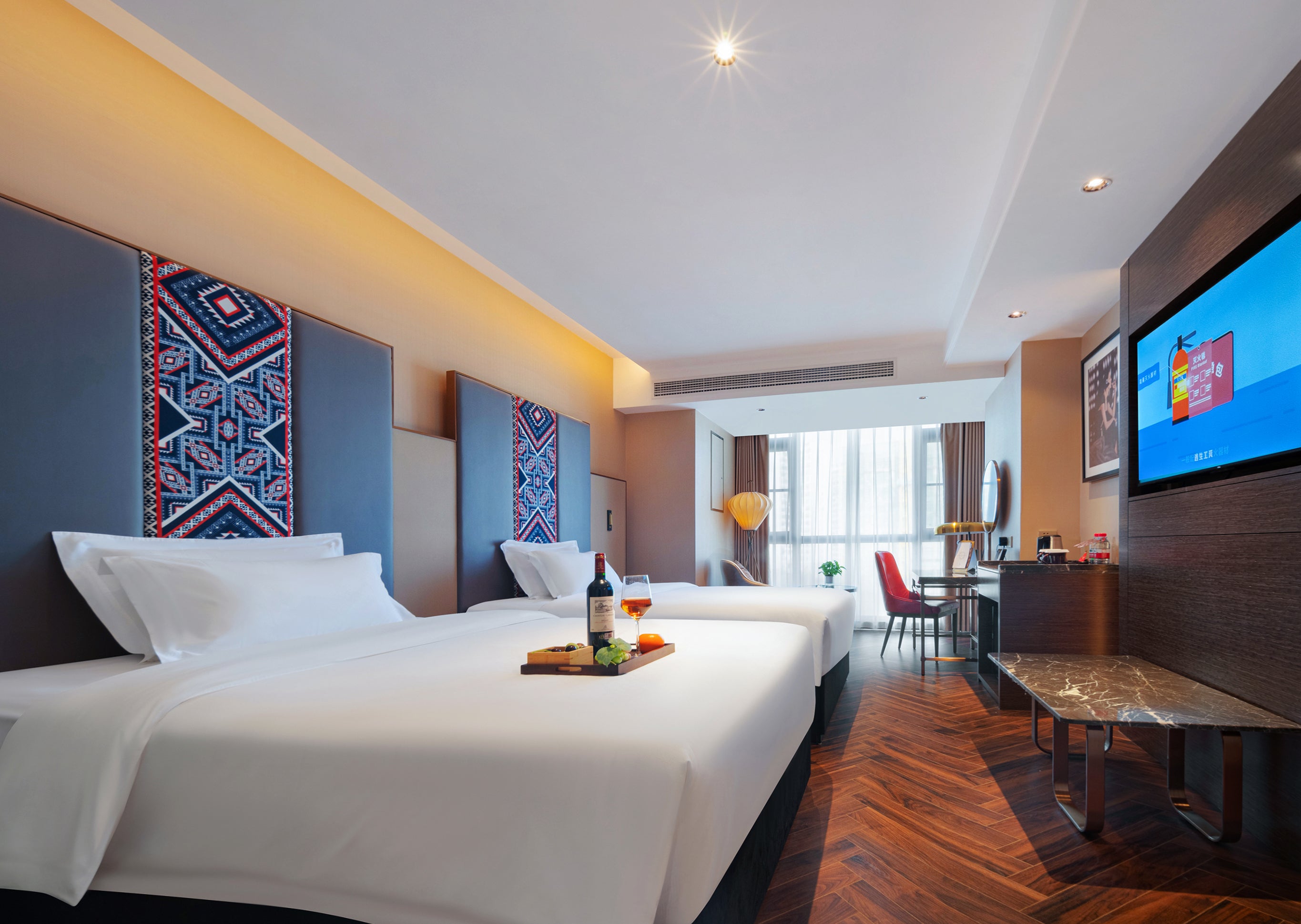 Jinjiang Metropolo Hotel an der Seilbahnstation des Tianmen-Bergs, Zhangjiajie