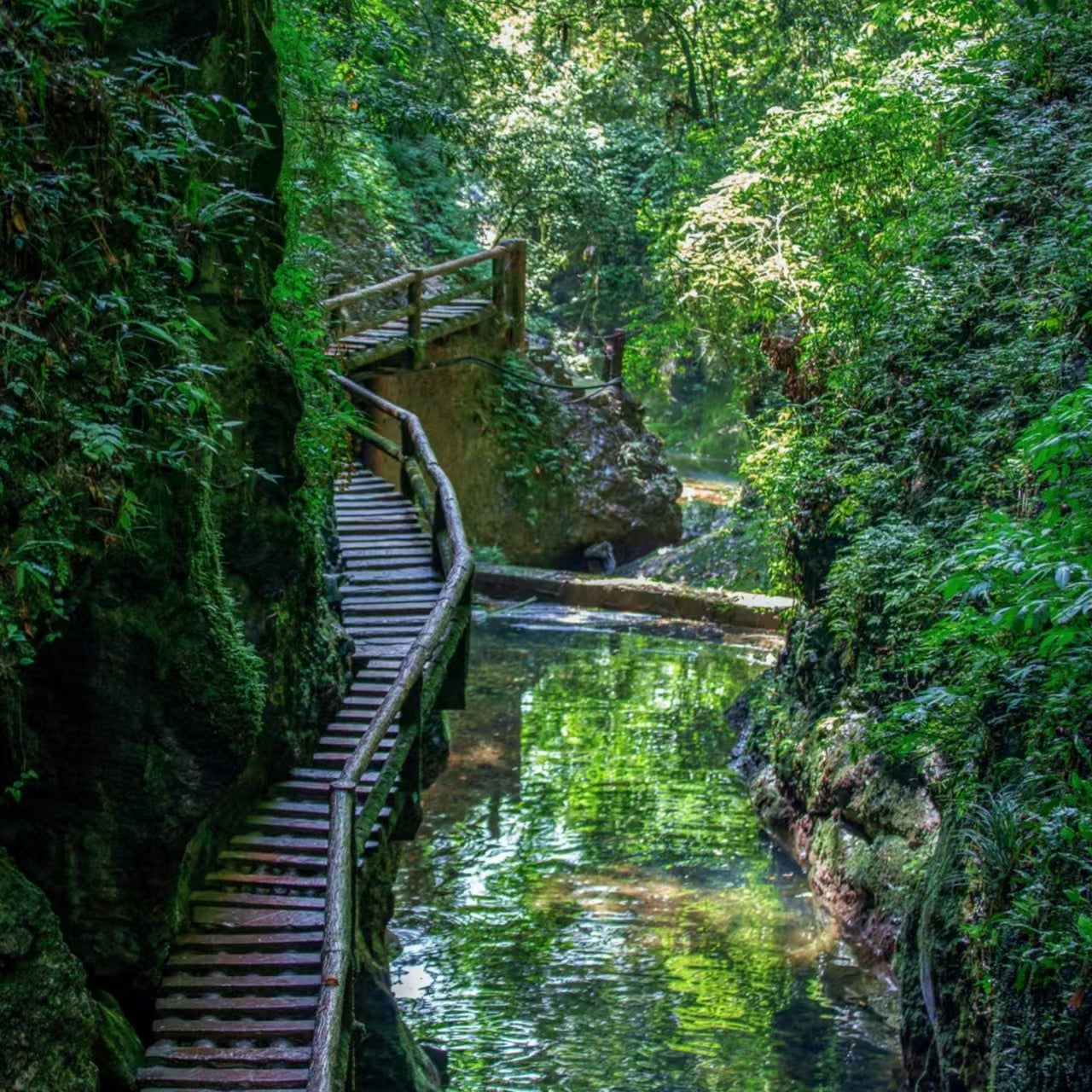 [22 Days 21 Nights] Encountering Mountains and Rivers - Panorama of Kyushu In-Depth Exploration Tour: Shanghai + Zhangjiajie + Chongqing + Chengdu + Xi'an + Beijing