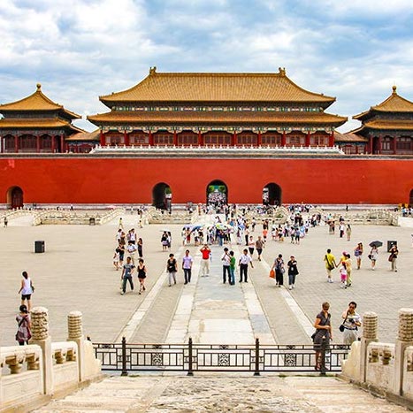 19-Day 18-Night China Roaming Tour: Beijing, Xi'an, Zhangjiajie, Chengdu, Tibet & Shanghai