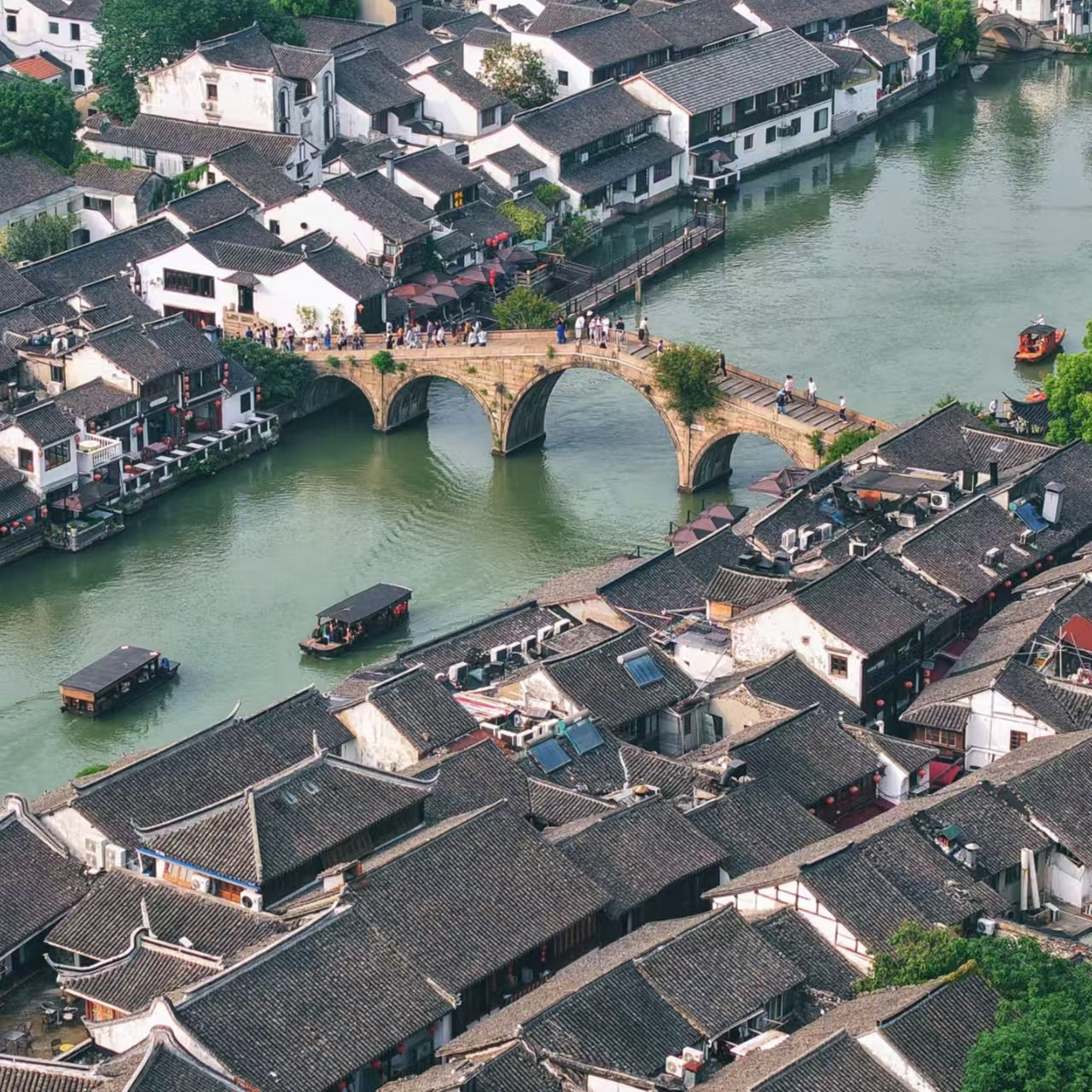 5-Day 4-Night Shanghai Highlights Tour: Metropolis Landmarks & Jiangnan Water Town All-in-One