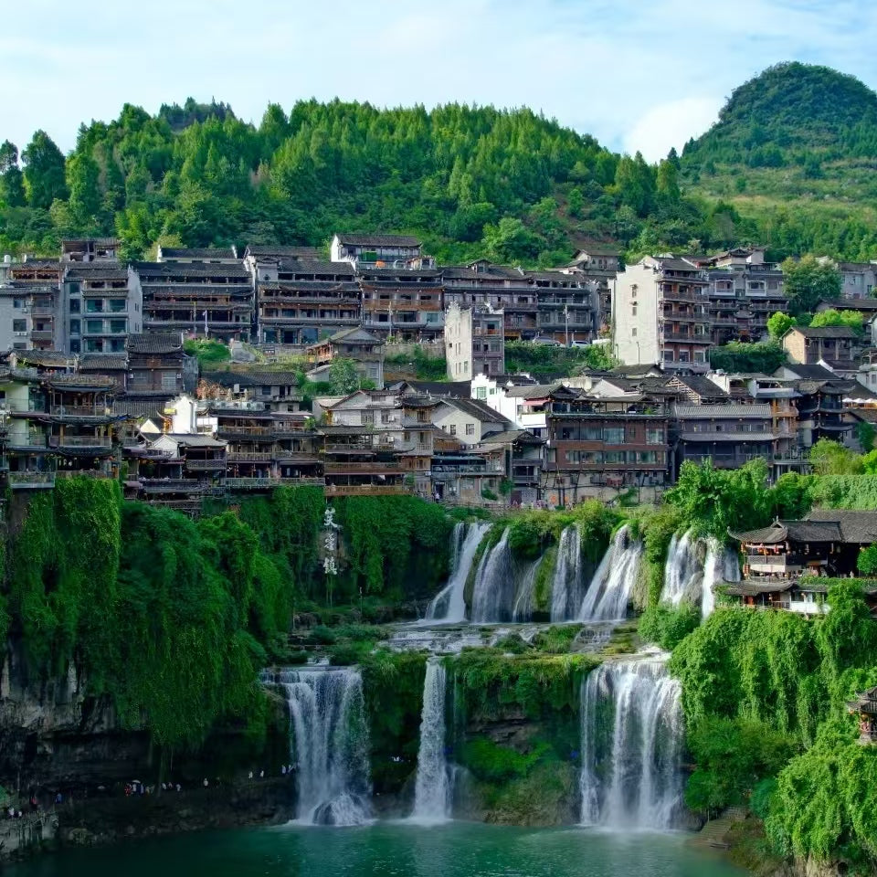 8-Day 7-Night Western Hunan Premier Tour: Zhangjiajie Peaks, Furong Waterfall Town & Fenghuang Ancient Town All-in-One