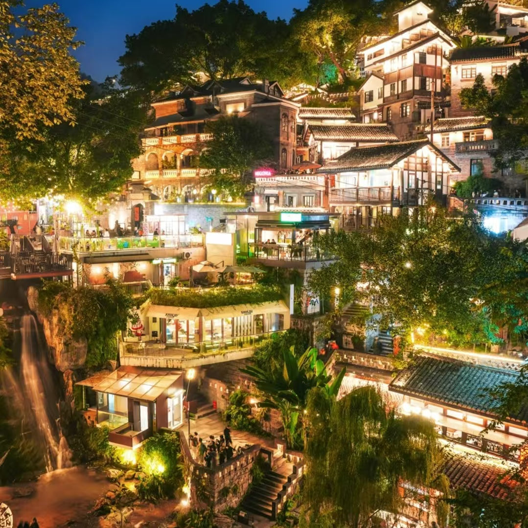 9 Days 8 Nights | Departing from Chengdu to Chongqing's Mountain City! Experience Sichuan and Chongqing's Two Major Trendy Metropolises