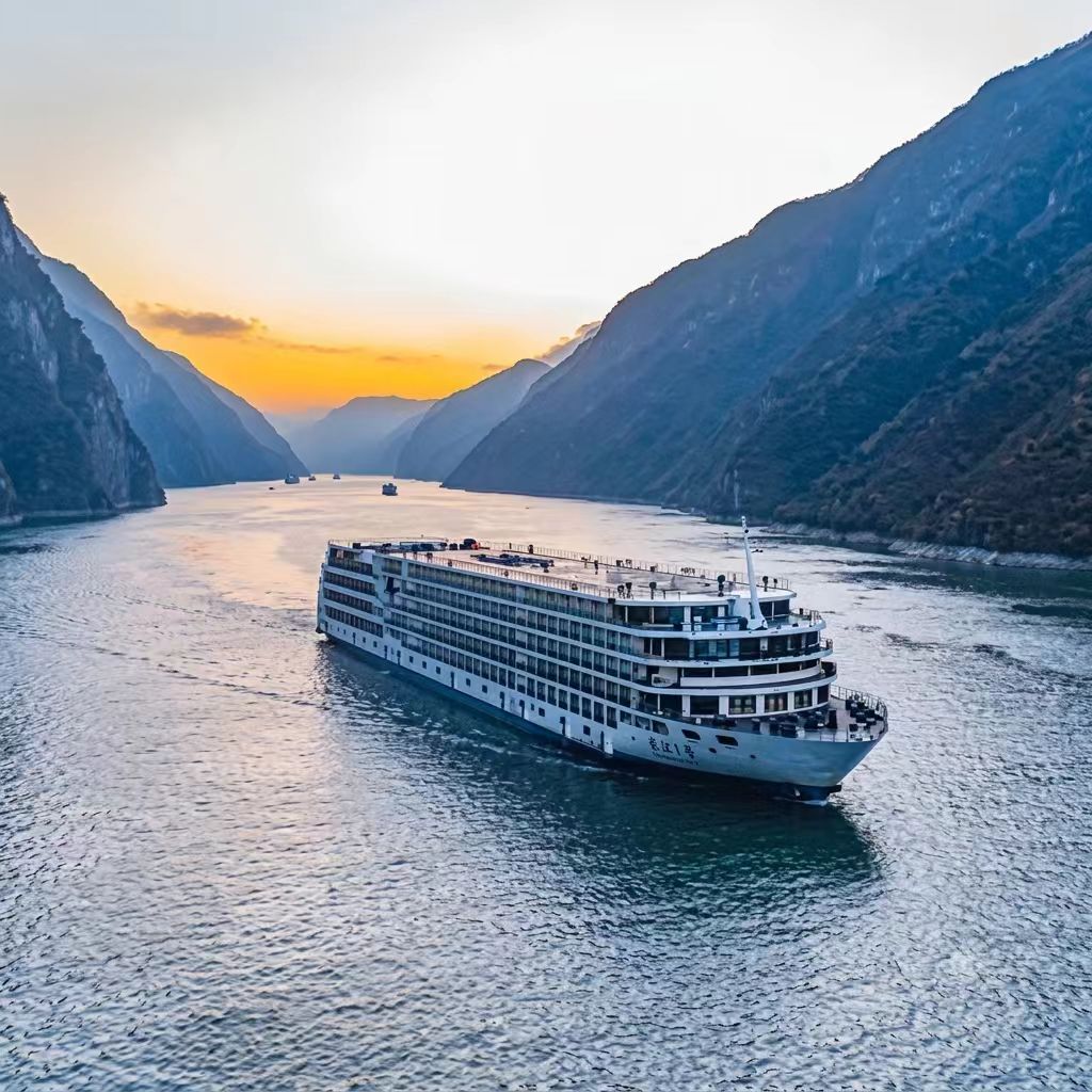 [17 Days 16 Nights] Classic China Discovery: Beijing, Xi'an, Guilin, Yangtze Cruise, Zhangjiajie & Shanghai