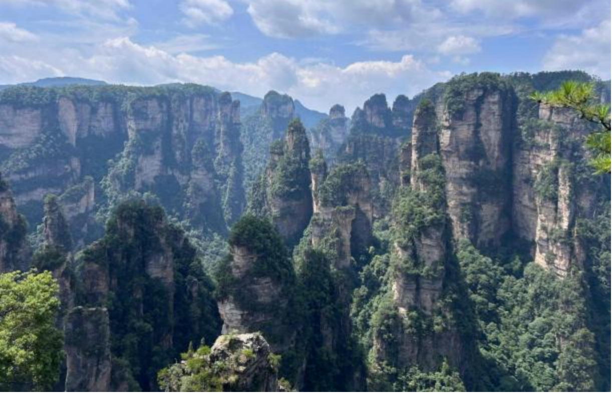 1-Day Zhangjiajie Private Tour: Avatar Mountain & Evening Show