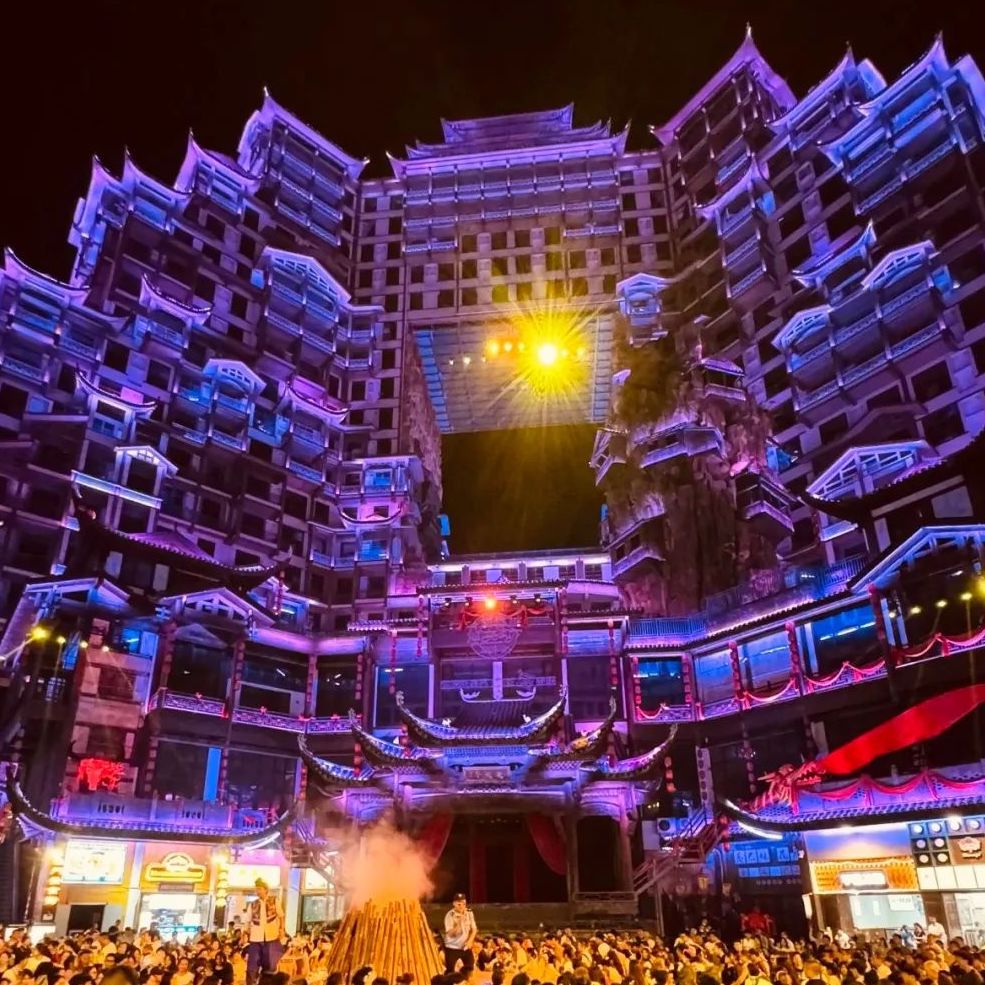 Signature Route: 1-Day Private Zhangjiajie Grand Canyon & Heifeng Cave Wilderness Adventure