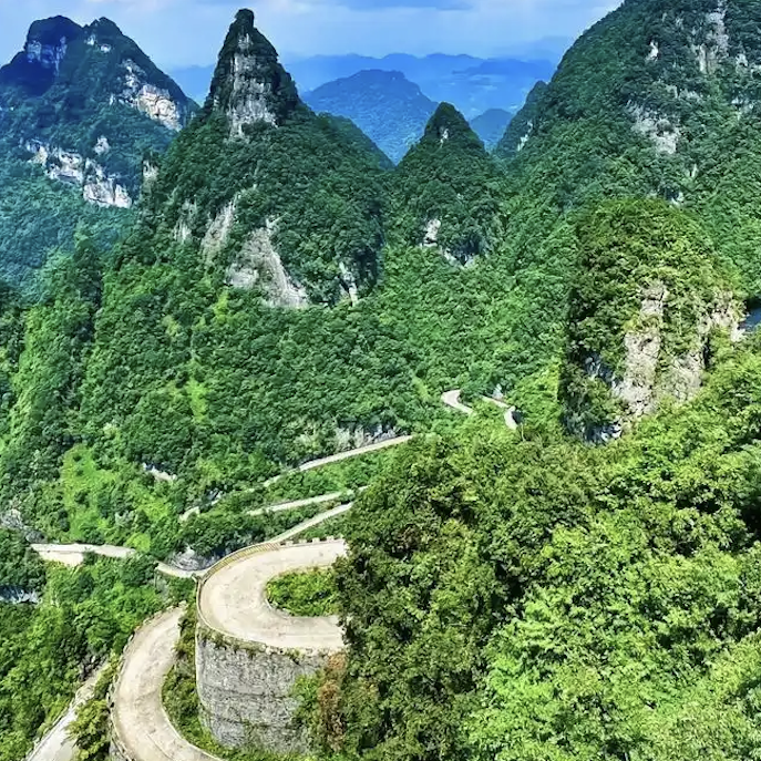 Lo más destacado de la esencia de Zhangjiajie en 1 día privado: montaña Tianmen, puente de cristal del Gran Cañón y el espectáculo The Romance