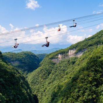 Signature-Route: 1-tägiges privates Abenteuer im Zhangjiajie Grand Canyon & Heifeng-Höhle