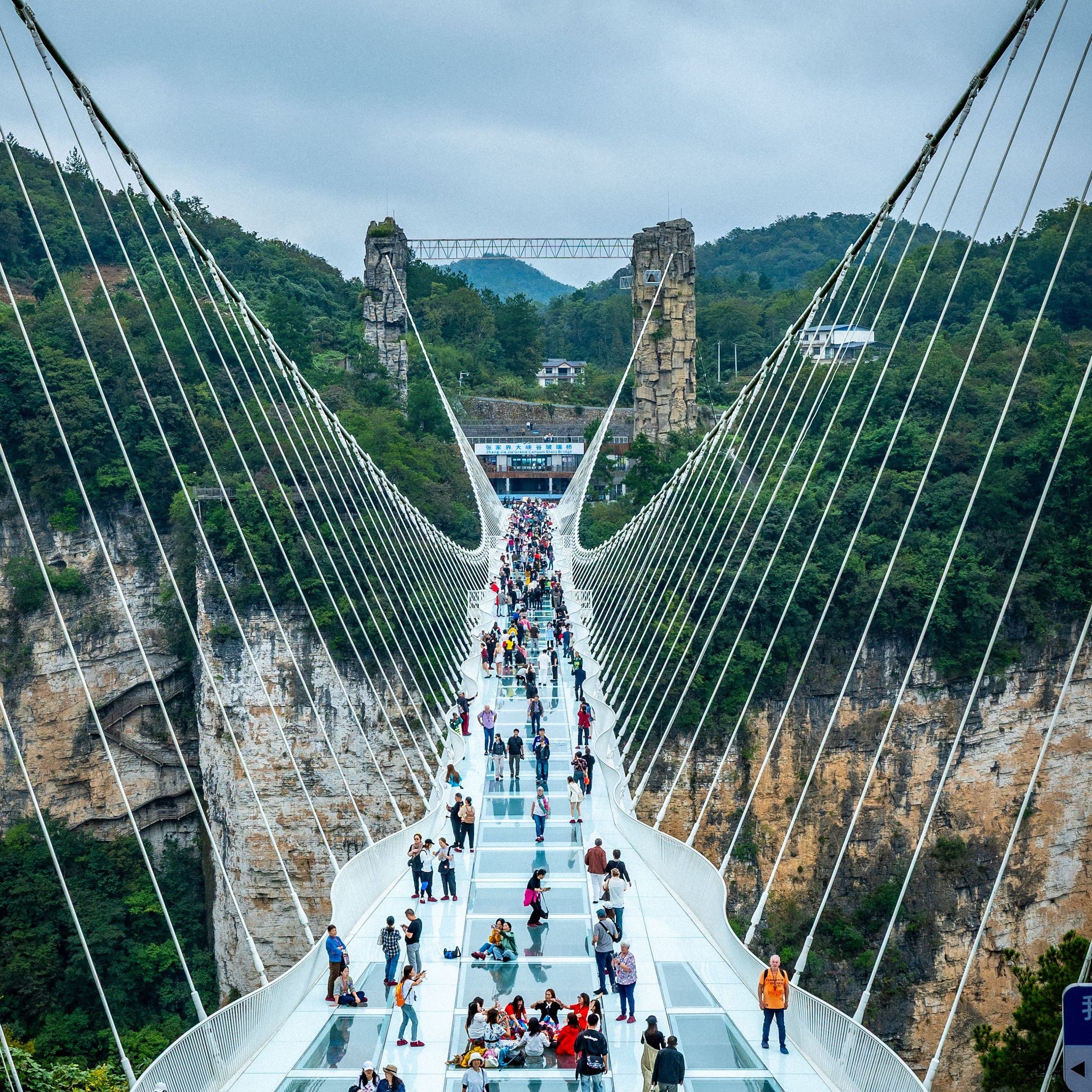 20-Day 19-Night Mountain-Sea Twin Cities & Ancient-Modern China Panoramic Roaming: Guangzhou, Shenzhen, Zhangjiajie, Shanghai, Suzhou, Hangzhou, Xi'an & Beijing