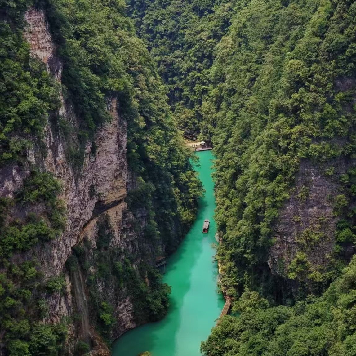 China’s Hidden Gem Route｜21 Days 20 Nights: Breathtaking Peak Forests, Mountain-City Night Views & Timeless Historic Sites All in One Trip